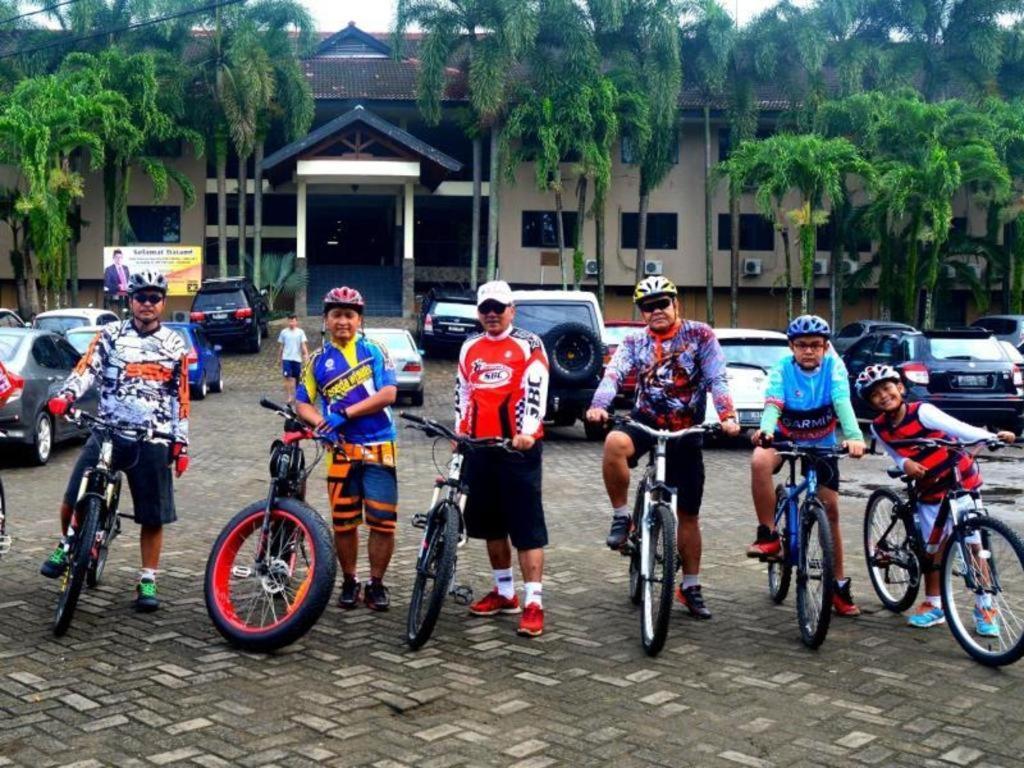 Augusta Pelabuhan Ratu Hotel Sukabumi Eksteriør bilde