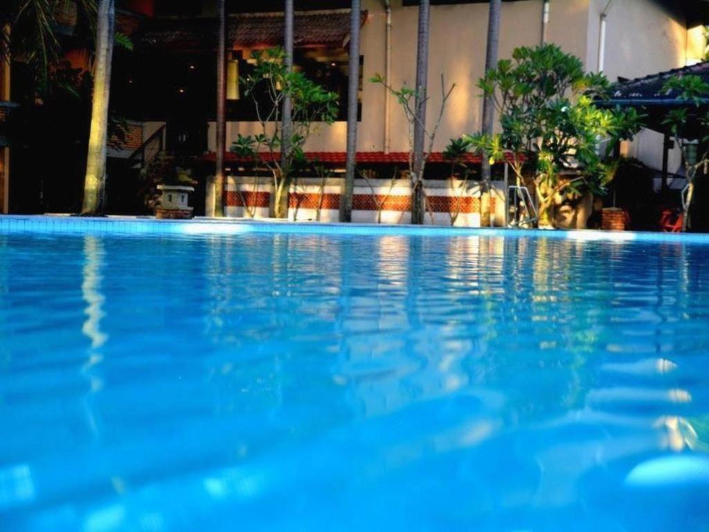 Augusta Pelabuhan Ratu Hotel Sukabumi Eksteriør bilde