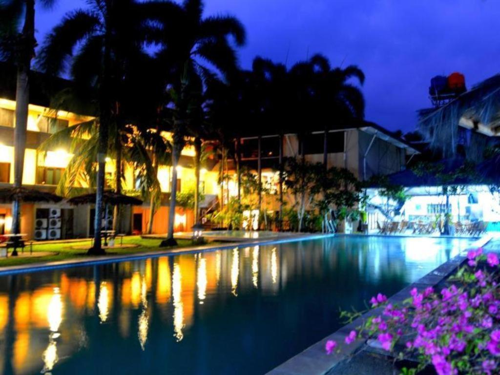 Augusta Pelabuhan Ratu Hotel Sukabumi Eksteriør bilde